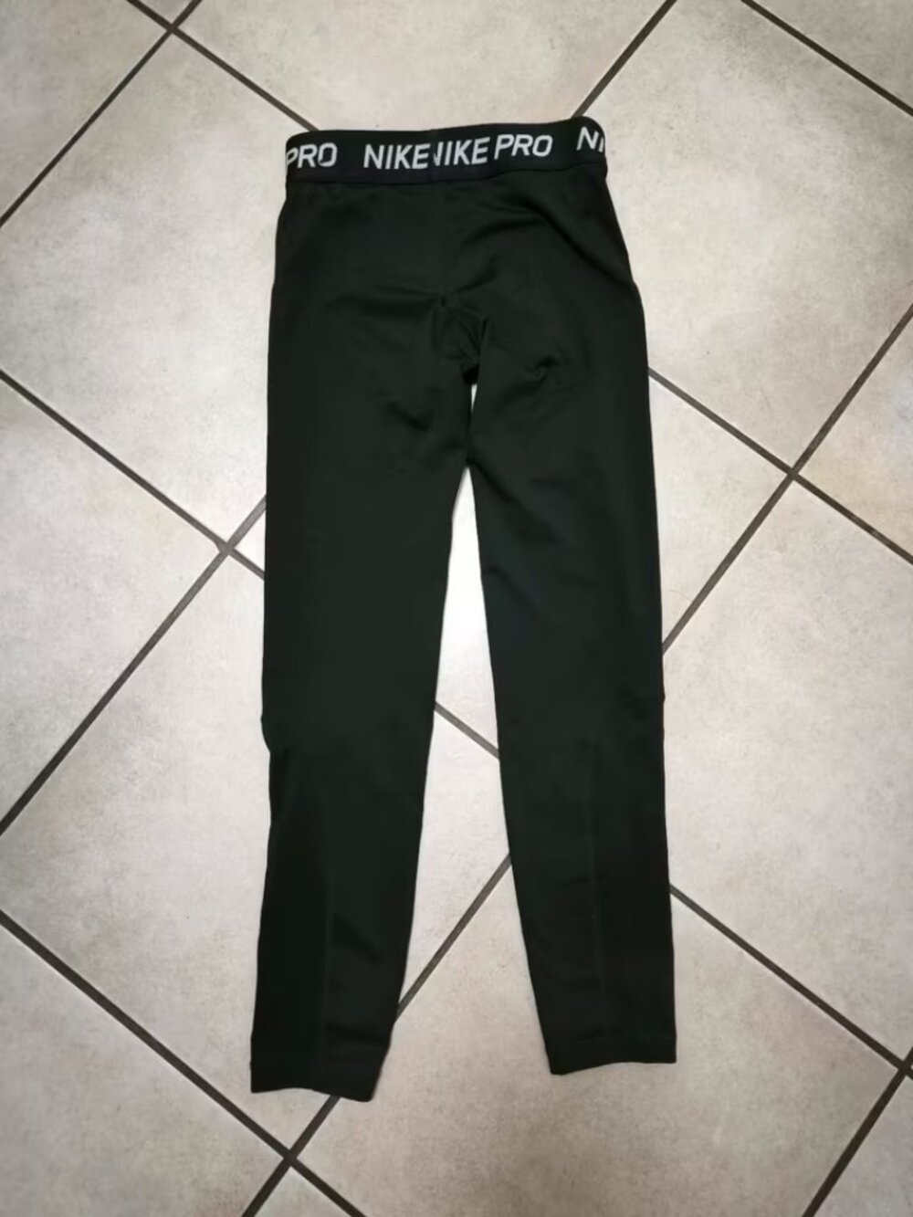 Nike Pro Girls' Black Training Leggings — US Youth Size 8 (Girls' S)